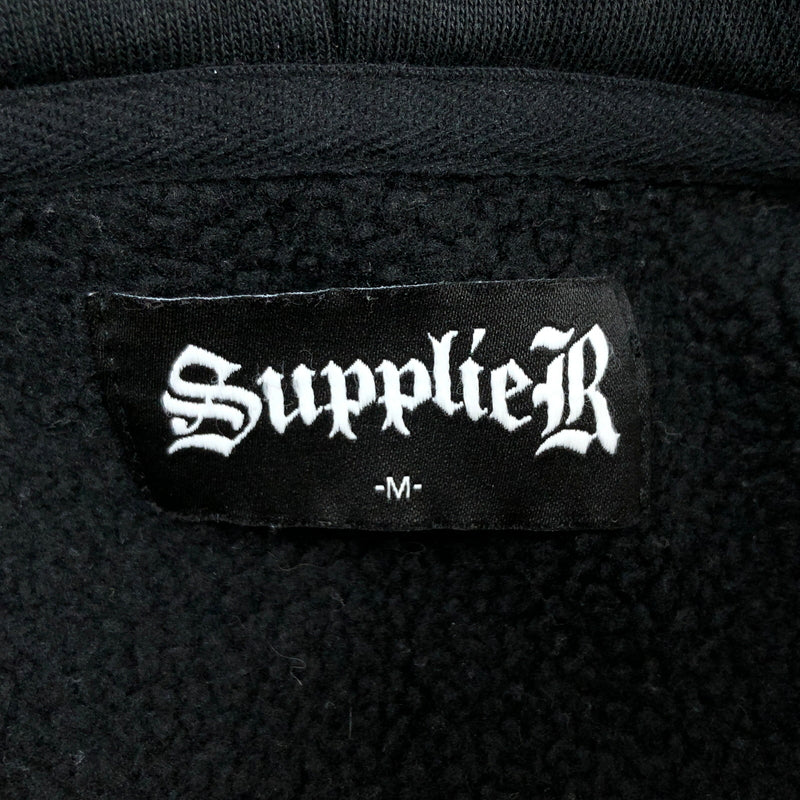 【現状渡し品】【メンズ】 SUPPLIER サプライヤー BACK LOGO FULL ZIP HOODIE バックロゴ フルジップフーディー パーカー スウェット トップス 142-261017-hn-02-fur サイズ：M カラー：ブラック 万代Net店