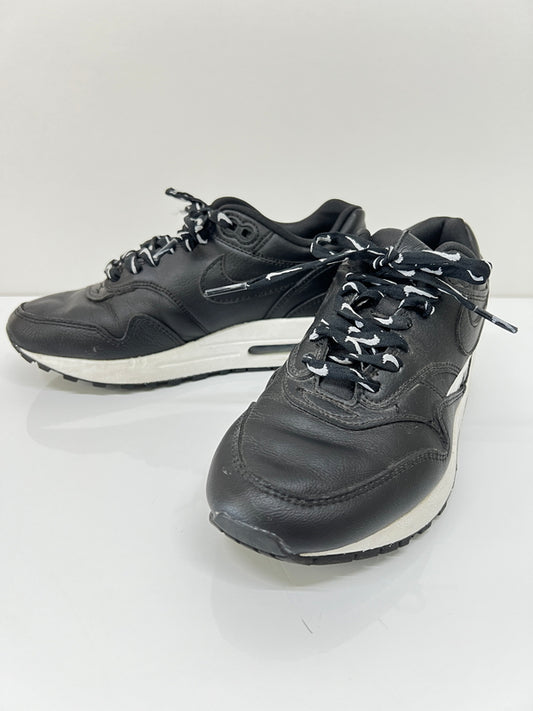 【中古品】【レディース】 NIKE ナイキ WMNS AIR MAX 1 SE JUST DO IT 881101-005 ウィメンズ エアマックス 1 エスイー ジャストドゥイット スニーカー 160-260822-SH-14-hon サイズ：22.5cm US5.5 カラー：ブラック 万代Net店