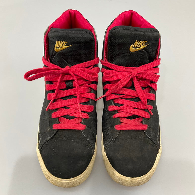 【中古品】【メンズ】 NIKE ナイキ 325064-061 BLAZER MID GRADE SCHOOL 箱無し 本体のみ 160-260504-SS-01-iwa サイズ：25cm カラー：ブラック レッド 万代Net店