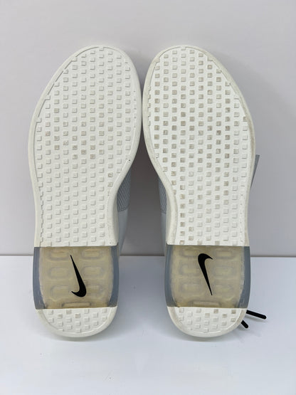 【中古品】【メンズ】 NIKE ナイキ×FEAR OF GOD フィア オブ ゴッド 別注 コラボ MOC PURE PLATINUM AT8086-001モック ピュアプラチナム スニーカー 靴 160-260822-SH-15-hon サイズ：26.5cm US8.5 カラー：グレー 万代Net店