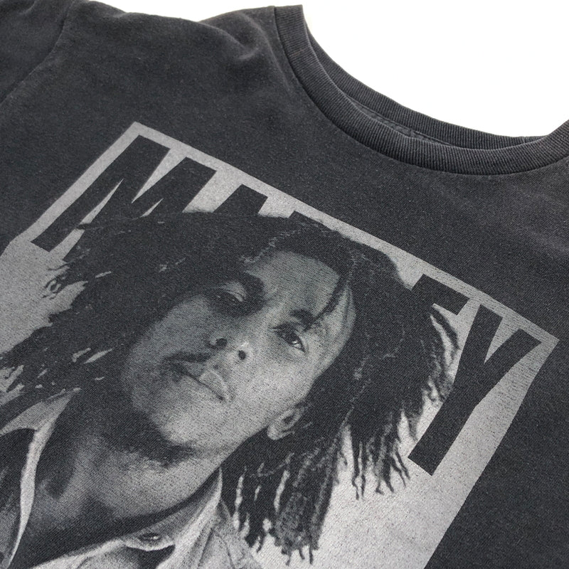 【現状渡し品】【メンズ】 ZION ザイオン BOB MARLEY PRINT S/S TEE ボブ・マーリー プリント 半袖Tシャツ トップス 146-260725-hn-08-fur サイズ：M カラー：ブラック 万代Net店