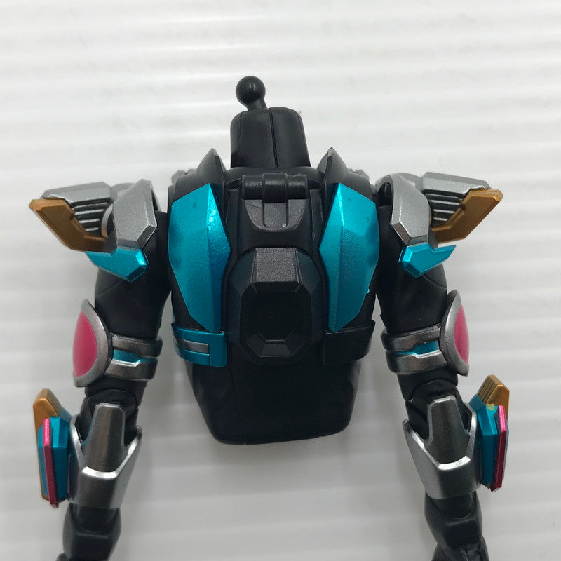 【中古品】 S.H.Figuarts 仮面ライダーギーツ 仮面ライダーパンクジャック モンスターフォーム/ビートフォーム 開封済み 箱ヤケ・イタミあり 042-260709-ti-08-tagh 万代Net店