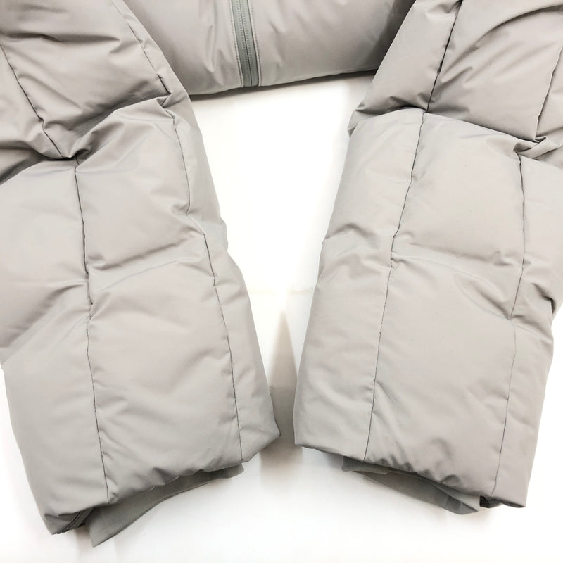 【中古品】【メンズ】 UNIQLO ユニクロ SEAMLESS DOWN PARKA シームレス ダウンパーカー ダウンジャケット アウター 147-261017-hn-12-fur サイズ：XL カラー：グレー 万代Net店