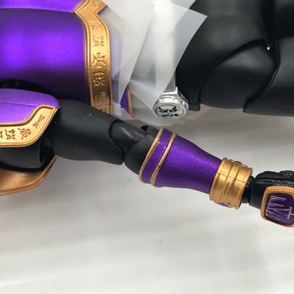 【中古品】 S.H.Figuarts 真骨彫製法 仮面ライダークウガ ライジングタイタン 開封済み 042-260710-ti-02-tagh 万代Net店