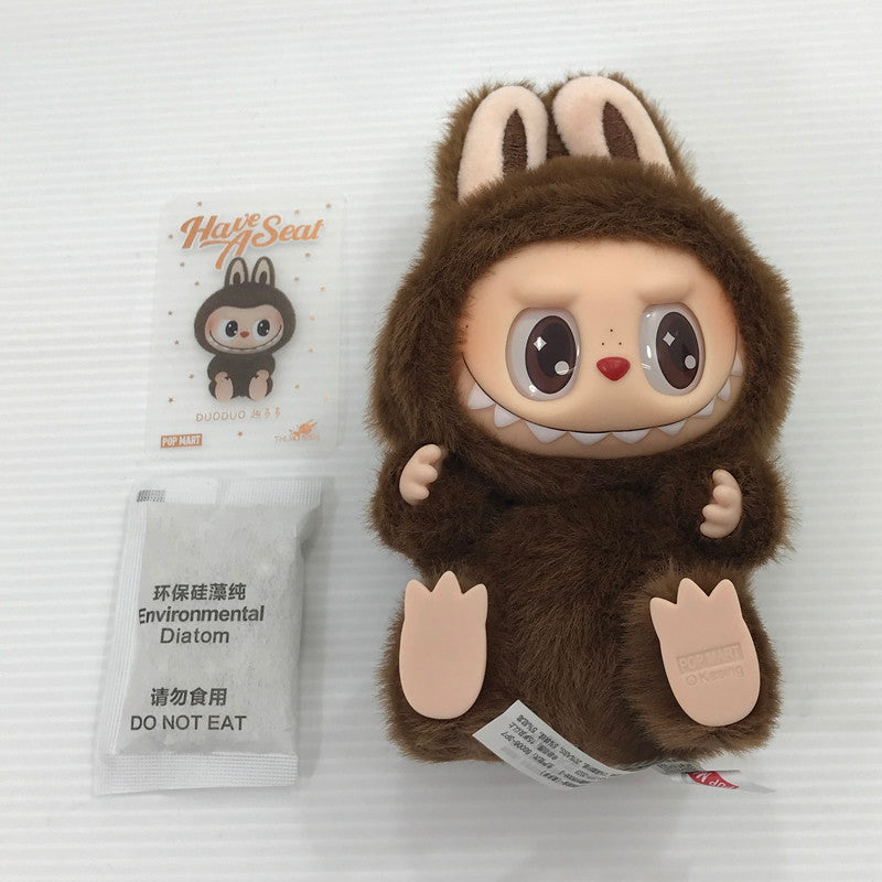 【中古美品】 POPMART LABUBU THE MONSTERS Have A Seat ぬいぐるみシリーズ DUODUO(シークレット) 038-260507-ti-04-tag 万代Net店