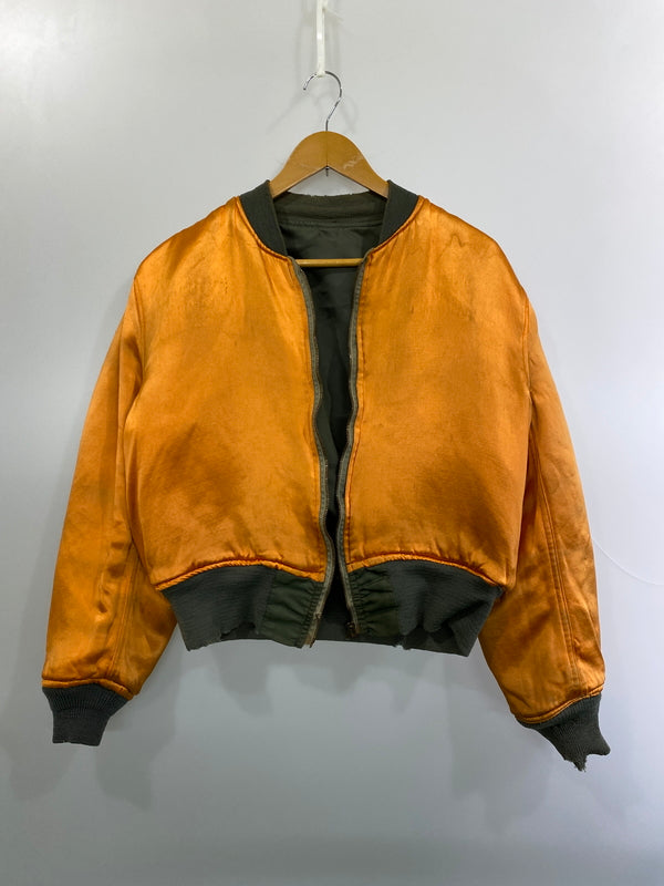 【ジャンク品】【メンズ】 USED ユーズド MA-1 FLIGHT JACKET 60S エムエーワン フライトジャケット 60年代 ヴィンテージ メンズ アウター 146-261015-em-31-min サイズ：L カラー：カーキ 万代Net店