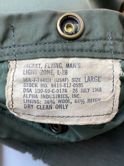 【ジャンク品】【メンズ】 USED ユーズド MA-1 FLIGHT JACKET 60S エムエーワン フライトジャケット 60年代 ヴィンテージ メンズ アウター 146-261015-em-31-min サイズ：L カラー：カーキ 万代Net店