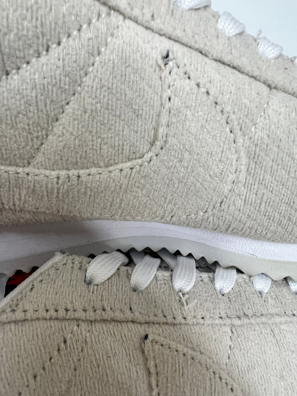 【中古品】【メンズ/レディース】 NIKE ナイキ ×STRANGER THINGS ストレンジャーシングス CJ6107-100 CLASSIC CORTEZ SAIL UPSIDE DOWN PACK 靴 シューズ スニーカー 160-260919-YS-18-hon サイズ：26cm カラー：SAIL/SAIL-DEEP ROYAL BLUE-SAIL 万代Net店