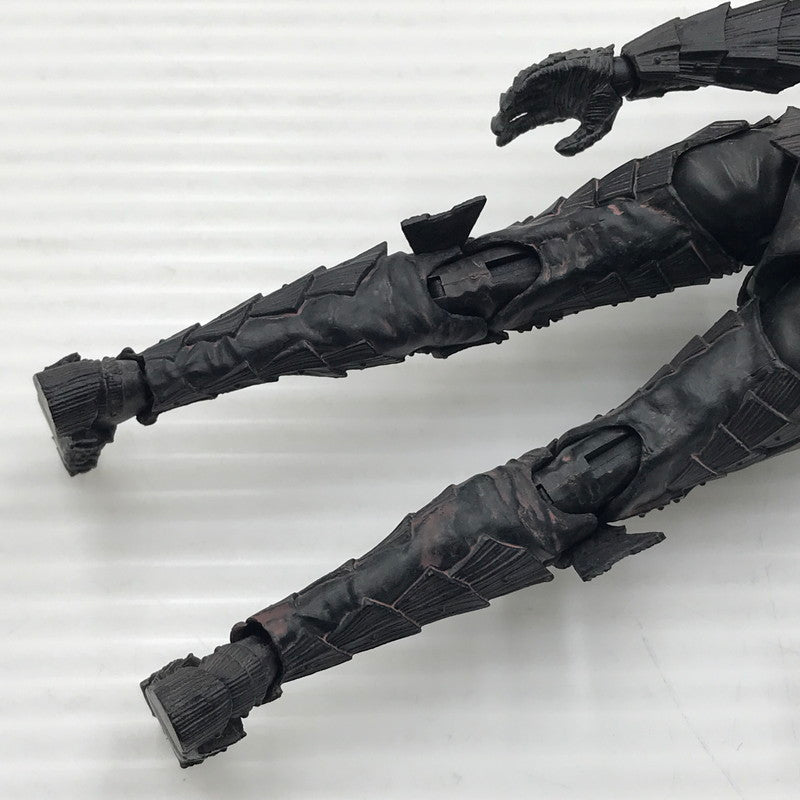 【中古美品】 ベルセルク S.H.Figuarts ガッツ (狂戦士の甲冑) -激情- 開封済み 052-260713-ti-01-tagh 万代Net店