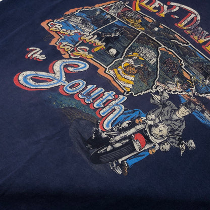 【現状渡し品】【メンズ】 HARLEY-DAVIDSON ハーレーダビッドソン × HANES BODY ヘインズボディ 80S PRINT SS TEE 両シングル プリント 半袖Tシャツ トップス 146-260509-hn-03-fur サイズ：XL カラー：ネイビー 万代Net店