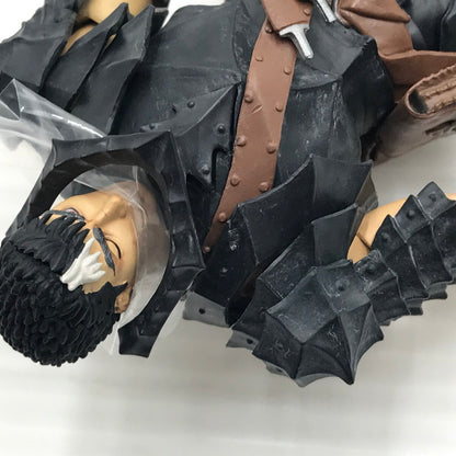 【中古美品】 ベルセルク S.H.Figuarts ガッツ (狂戦士の甲冑) 開封済み 052-260713-ti-02-tagh 万代Net店