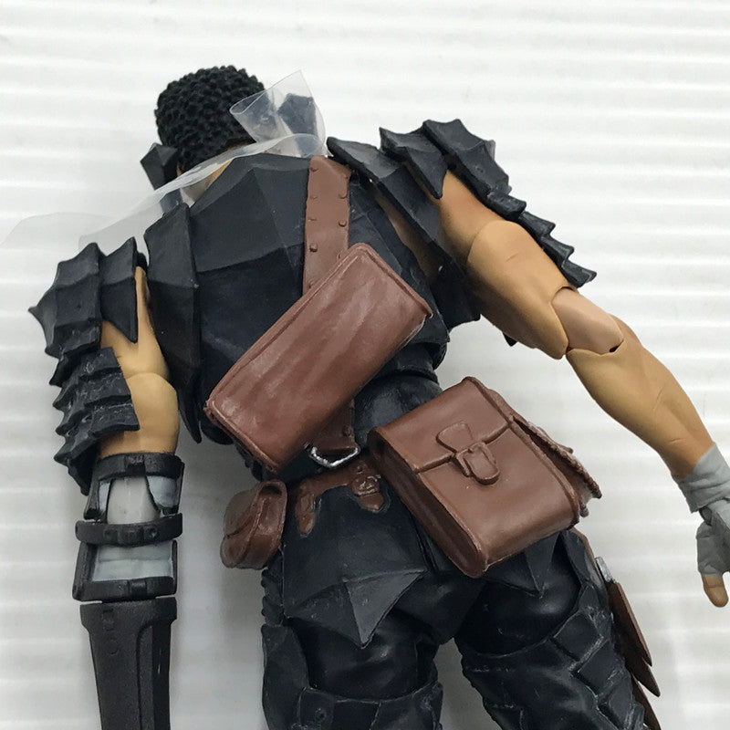 【中古美品】 ベルセルク S.H.Figuarts ガッツ (狂戦士の甲冑) 開封済み 052-260713-ti-02-tagh 万代Net店