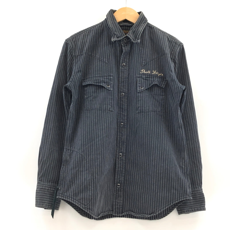 【現状渡し品】【メンズ】 SKULL FLIGHT スカルフライト RIDERS STRIPE WESTERN L/S SHIRT ライダース ストライプ ウエスタン 長袖シャツ カジュアルシャツ トップス 145-260727-hn-03-fur サイズ：38 カラー：グレー系 万代Net店