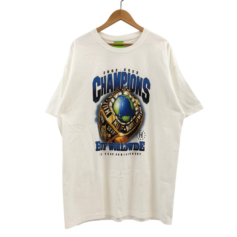 【中古品】【メンズ】 HUF ハフ CHAMPIONS S/S TEE TS01813 20周年記念 チャンピオンズ 半袖Tシャツ トップス 142-260513-hn-02-fur サイズ：XL カラー：ホワイト 万代Net店
