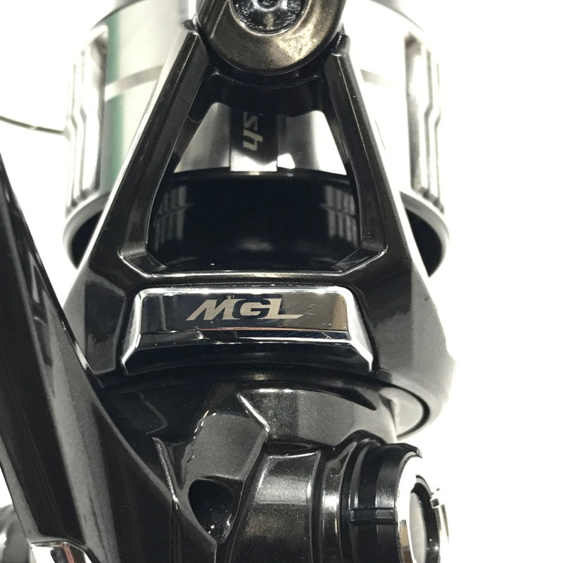 【中古品】SHIMANO シマノ 23 VANQUISH ヴァンキッシュ 4000MHG スピニングリール 釣り 釣り具等 134-251201-yk-03-tag 万代Net店