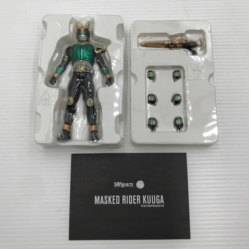 【中古品】 バンダイ S.H.Figuarts 真骨彫製法 仮面ライダークウガ ライジングペガサス 開封済み 多少の汚れあり 042-260727-ti-15-tagh 万代Net店