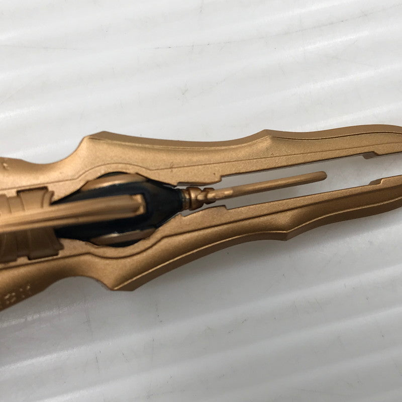 【中古品】 バンダイ S.H.Figuarts 真骨彫製法 仮面ライダークウガ ライジングペガサス 開封済み 多少の汚れあり 042-260727-ti-15-tagh 万代Net店
