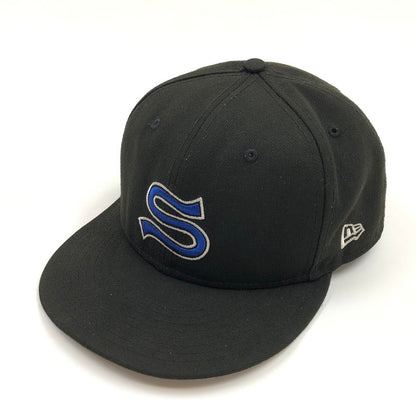 【ジャンク品】【メンズ/レディース】 NEW ERA ニューエラ × Stussy ステューシー キャップ 帽子 185-250914-hn-03-fur サイズ：7 3/8(58.7cm) カラー：ブラック 万代Net店