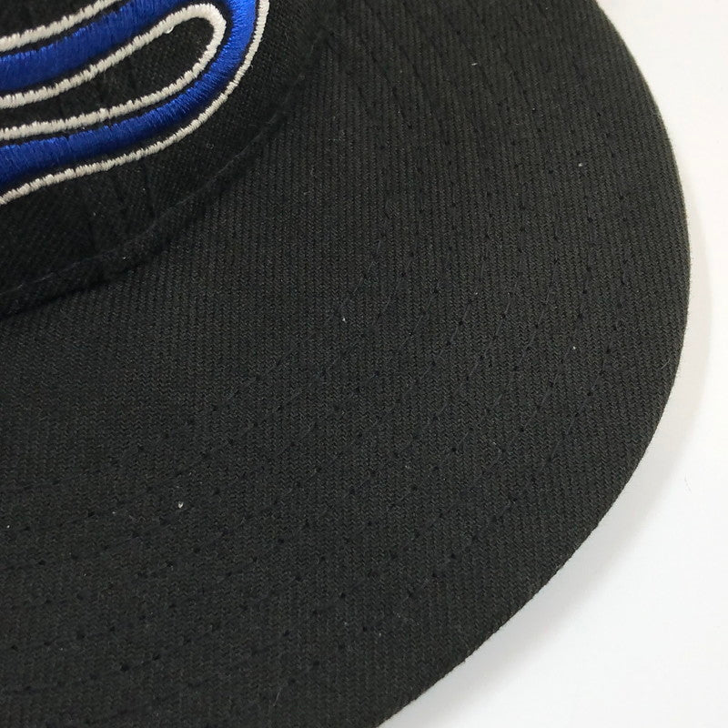 【ジャンク品】【メンズ/レディース】 NEW ERA ニューエラ × Stussy ステューシー キャップ 帽子 185-250914-hn-03-fur サイズ：7 3/8(58.7cm) カラー：ブラック 万代Net店