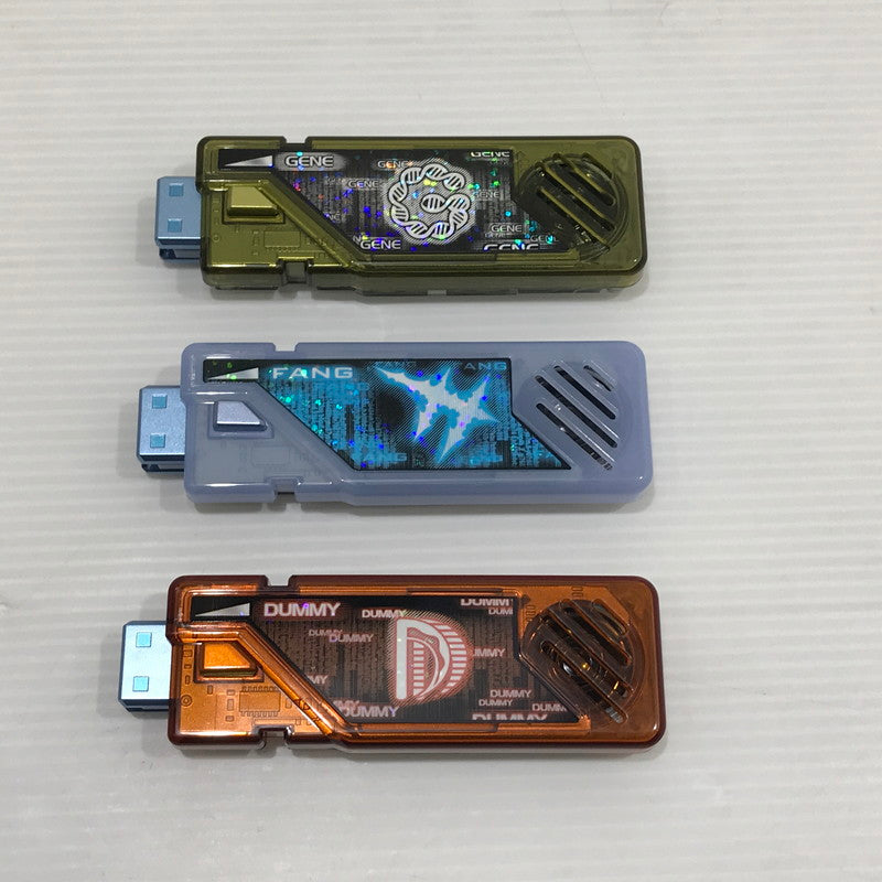 【中古品】 CSM T2ガイアメモリver.2 AtoG 仮面ライダーW FOREVER AtoZ/運命のガイアメモリ 開封済み 動作確認済み 電池欠品 042-261023-ti-08-tagh 万代Net店