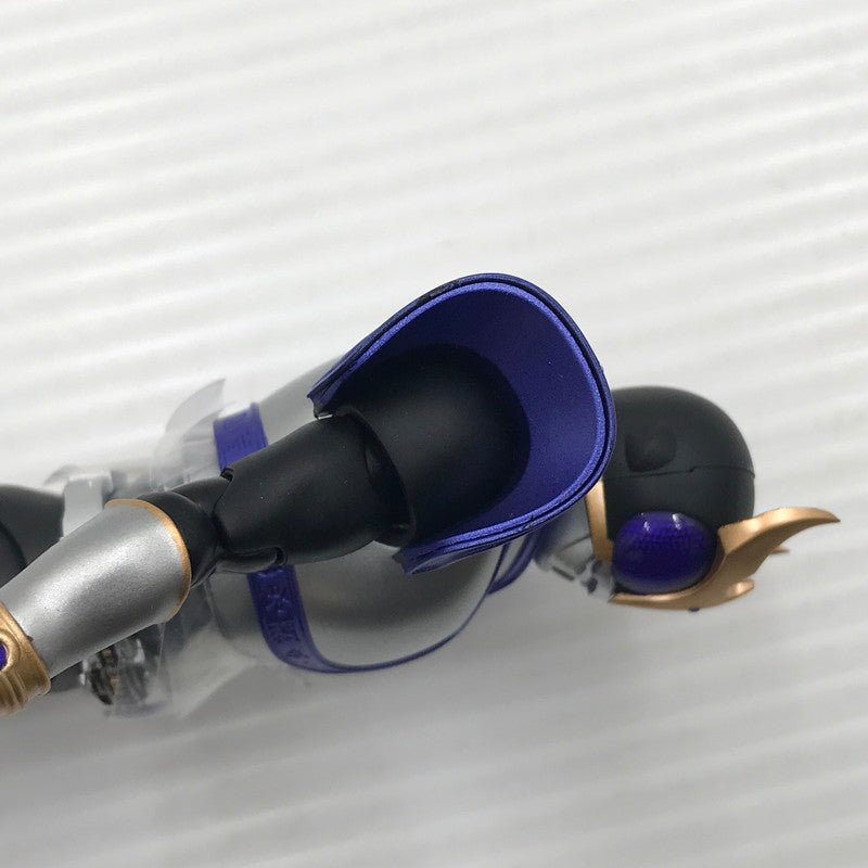 【中古品】 バンダイ S.H.Figuarts 真骨彫製法 仮面ライダークウガ タイタンフォーム 開封済み 042-260730-ti-04-tagh 万代Net店