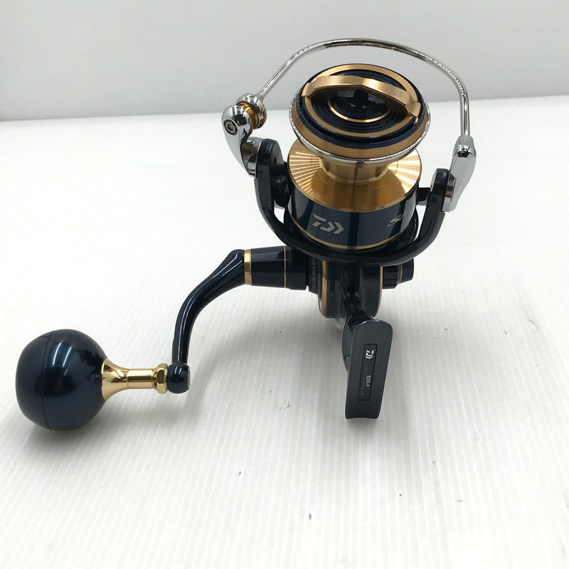 【中古品】DAIWA ダイワ 20ソルティガ 8000-P スピニングリール 釣り 釣り具等 134-250902-yk-01-tag 万代Net店