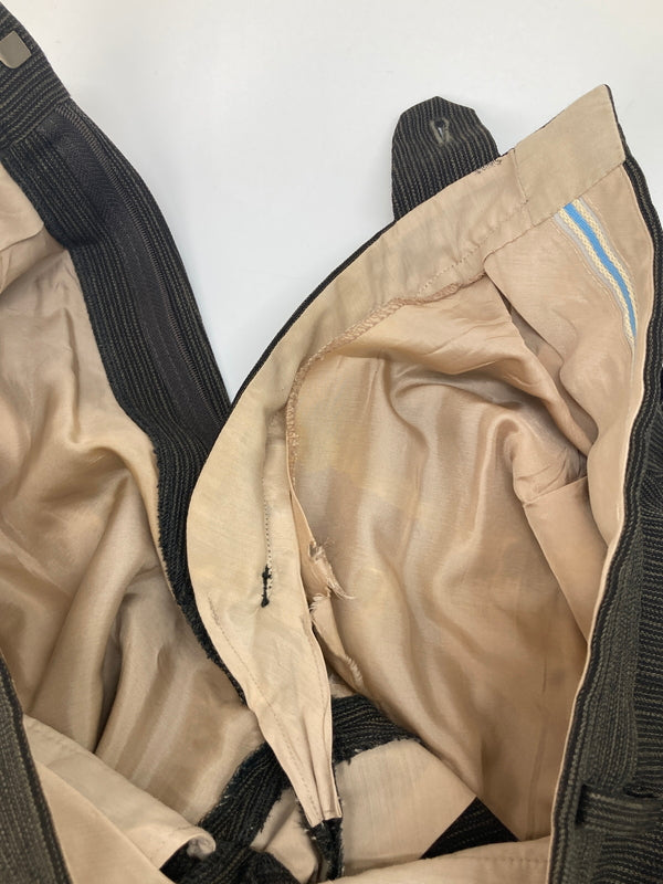 【中古品】【メンズ】 BASIC UOMO COLLECTION ベーシック ウオモ コレクション STRIPE WOOL SETUP SUIT 163-1021-55 ストライプウールセットアップスーツ アウター 147-260826-YS-06-hon サイズ：(90-76-170) パンツ(YA5) カラー：ダークブラウン 万代Net店
