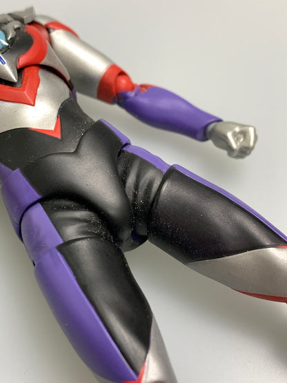 【現状渡し品】 S.H.Figuarts ウルトラマンオーブ スペシウムゼペリオン アクションフィギュア BANDAI 044-260205-zi-05-min 万代Net店