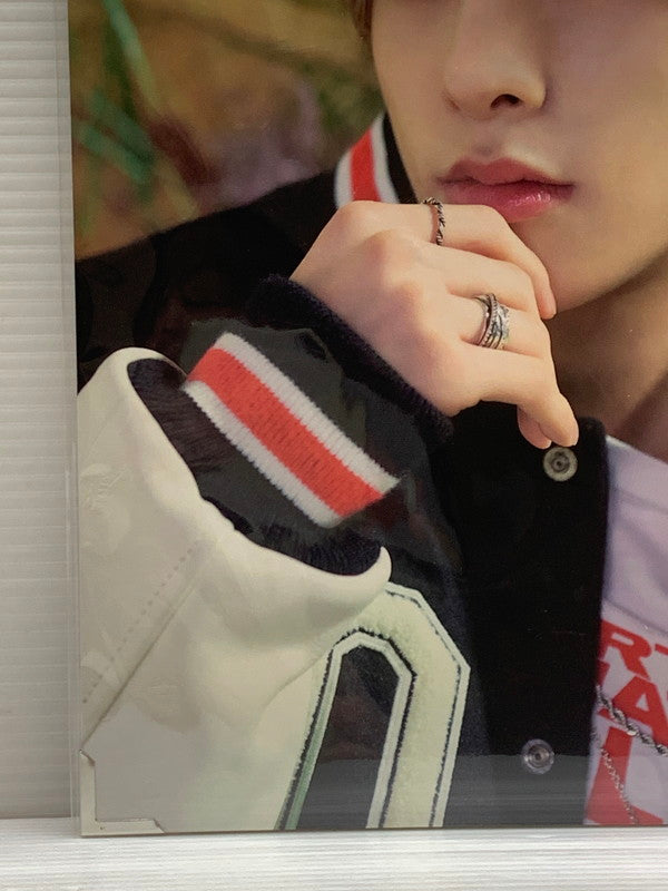 【中古美品】 ENHYPEN MANIFESTO プレミアムフォト ジェイク エンハイフン アイドル グッズ カード 084-250815-em-08-min 万代Net店