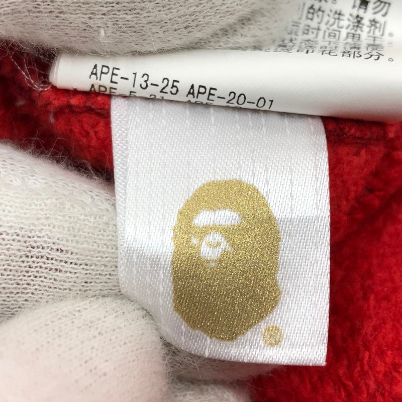 【中古品】【メンズ】 A BATHING APE アベイシングエイプ COLOR CAMO EMBROIDERY SHARK CREWNECK カラーカモ エンブロイダリー シャーク クルーネック スウェット トレーナー トップス 142-251215-hn-06-fur サイズ：M カラー：レッド系/カモフラージュ 万代Net店