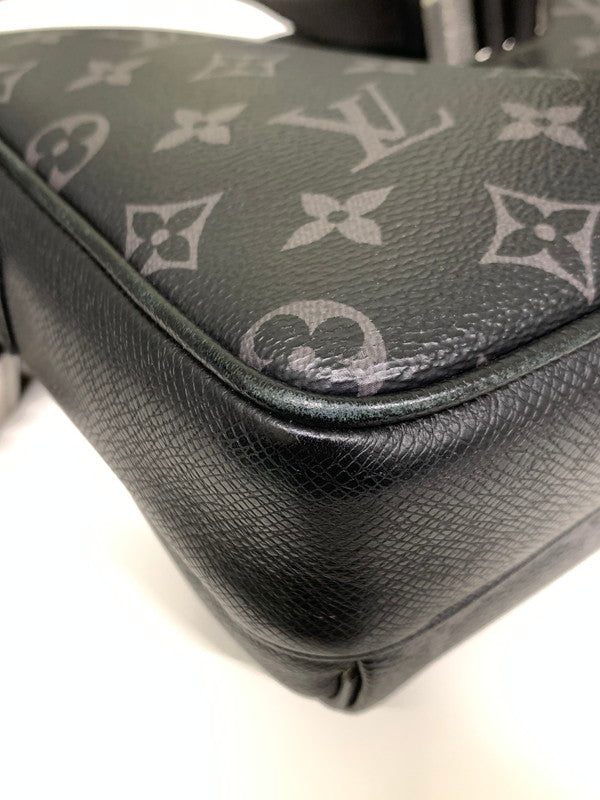 【中古品】【メンズ/レディース】 LOUIS VUITTON ルイ・ヴィトン タイガラマ・エクリプス アウトドア メッセンジャーPM M30233 ショルダーバッグ カバン 179-241016-yn-14-min カラー：ブラック 万代Net店