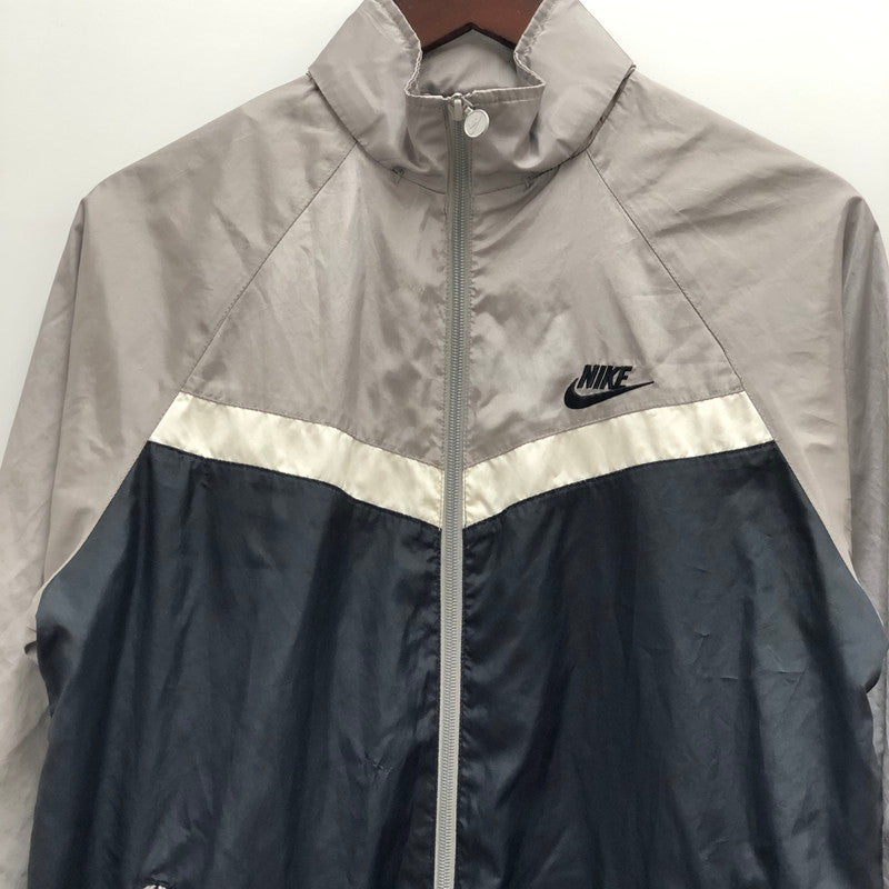 【中古品】【メンズ】 NIKE ナイキ NIKE ナイロンジャケット 160-241129-wy-6-tom サイズ：L カラー：グレー 万代Net店