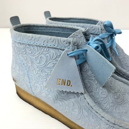 【中古品】【メンズ】  CLARKS ORIGINALS×END. OXFORD FLOWERS WALLABEE BOOT  エンド. × クラークス オリジナルス オックスフォード フラワーズ ワラビー ブーツ 162-240711-si-7-tei サイズ：29cm カラー：ブルー 万代Net店