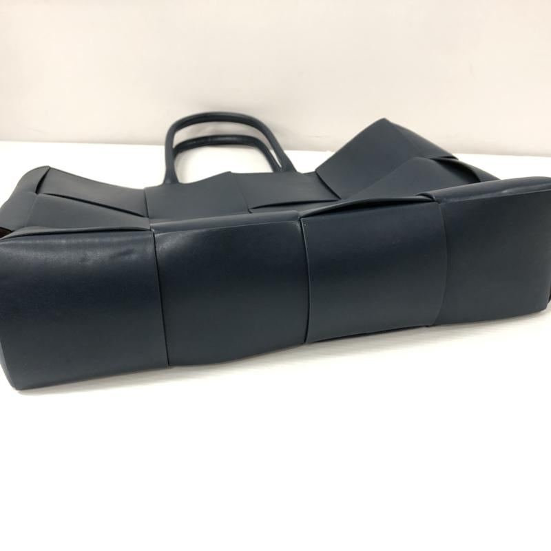 【中古品】【メンズ】 BOTTEGAVENETA ボッテガヴェネタ ラージ アルコ トートバッグ かばん 180-240220-ma-2-tei カラー：ネイビー 万代Net店