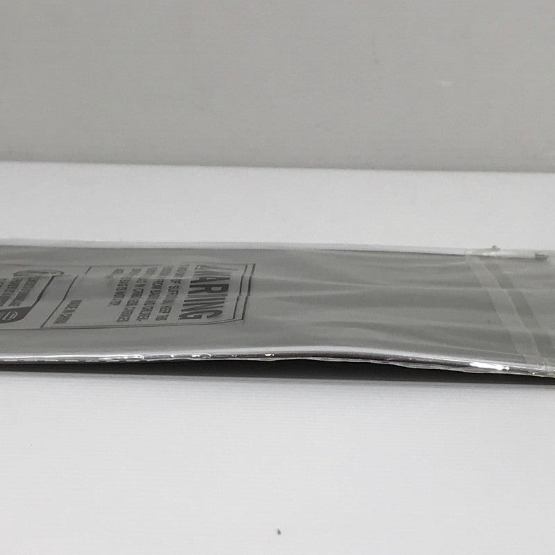 【中古美品】 AKIRA アキラ ブリキ看板 未開封 箱イタミ・本体ゆがみあり 052-261030-ti-05-tag 万代Net店