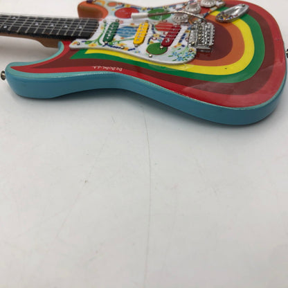 【中古品】 ビートルズ　ジョージ・ハリスン　フェンダー　ロッキー　ストラトキャスター　オフィシャル　ミニギター　レプリカ　1/4スケール　公式グッズ 055-251103-ns-4-tei 万代Net店