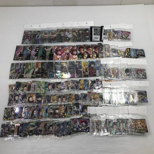 【中古品】 鬼滅の刃 シール カード 大量 セット ウエハース付属シール等 開封未開封混合 051-260609-ti-10-tag 万代Net店