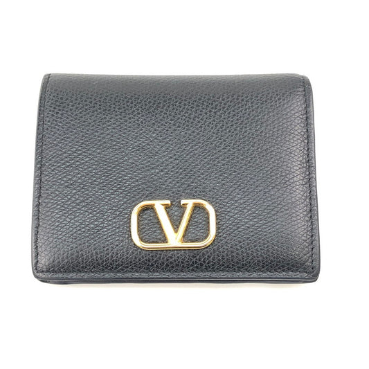 【中古品】Valentino ヴァレンチノ VALENTINO Vロゴ シグネチャー　スモール　ウォレット 二つ折り財布 200-251124-SY-01-iwa カラー：BLACK 万代Net店