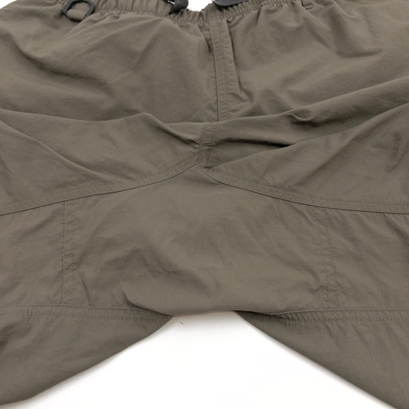 【中古品】【メンズ】 GRAMICCI グラミチ × BEAMS ビームス NYLON SHORTS ナイロンショーツ ショートパンツ ボトムス 155-260820-hn-04-fur サイズ：M カラー：カーキ系 万代Net店