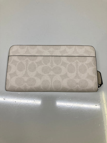 【中古美品】【メンズ/レディース】 COACH コーチ CBS95 長財布 シグネチャー コーチグラフィック ラウンドジップ ロングウォレット 長財布 (ICH) 200-260927-AS-2-hon カラー：ホワイト/ネイビー 万代Net店