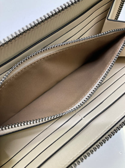 【中古美品】【メンズ/レディース】 COACH コーチ CBS95 長財布 シグネチャー コーチグラフィック ラウンドジップ ロングウォレット 長財布 (ICH) 200-260927-AS-2-hon カラー：ホワイト/ネイビー 万代Net店