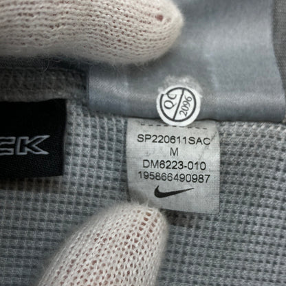 【中古品】【メンズ】 NIKE ACG ナイキエーシージー NIKE AS M NRG DFADV ACG STPL BSLR DM6223-010 エナジー ドライフィットアドバンス エーシージー スチープル ベースレイヤー 144-260822-hn-04-fur サイズ：M カラー：グレー 万代Net店