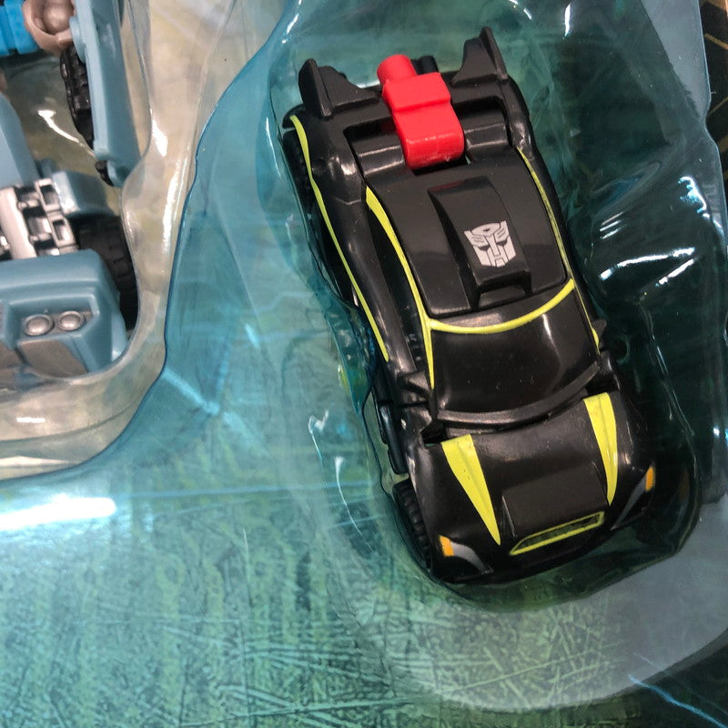 【中古品】 トランスフォーマー パワーコア 5パック ダブルクラッチ w/ラリイボッツ 057-260803-ns-02-tei 万代Net店