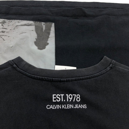 【中古品】【メンズ】 CALVIN KLEIN JEANS カルバンクライン ジーンズ MOON LANDING S/S TEE J900216 ムーンランディング 半袖Tシャツ トップス 141-260613-hn-11-fur サイズ：L カラー：ブラック 万代Net店