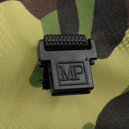 【中古美品】【メンズ/レディース】 Manhattan Portage マンハッタンポーテージ 1603-MESH-19 アーバンメッシュカジュアルメッセンジャーバッグ ショルダーバッグ カバン 189-260316-hn-06-fur カラー：カモフラージュ/ブラック 万代Net店