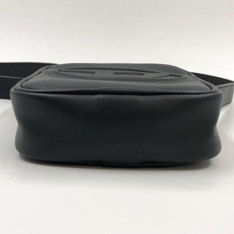 【中古品】【メンズ】 DIESEL ディーゼル HOLI-D クロスボディバッグ ショルダーバッグ カバン 188-251015-hn-06-fur カラー：ブラック 万代Net店