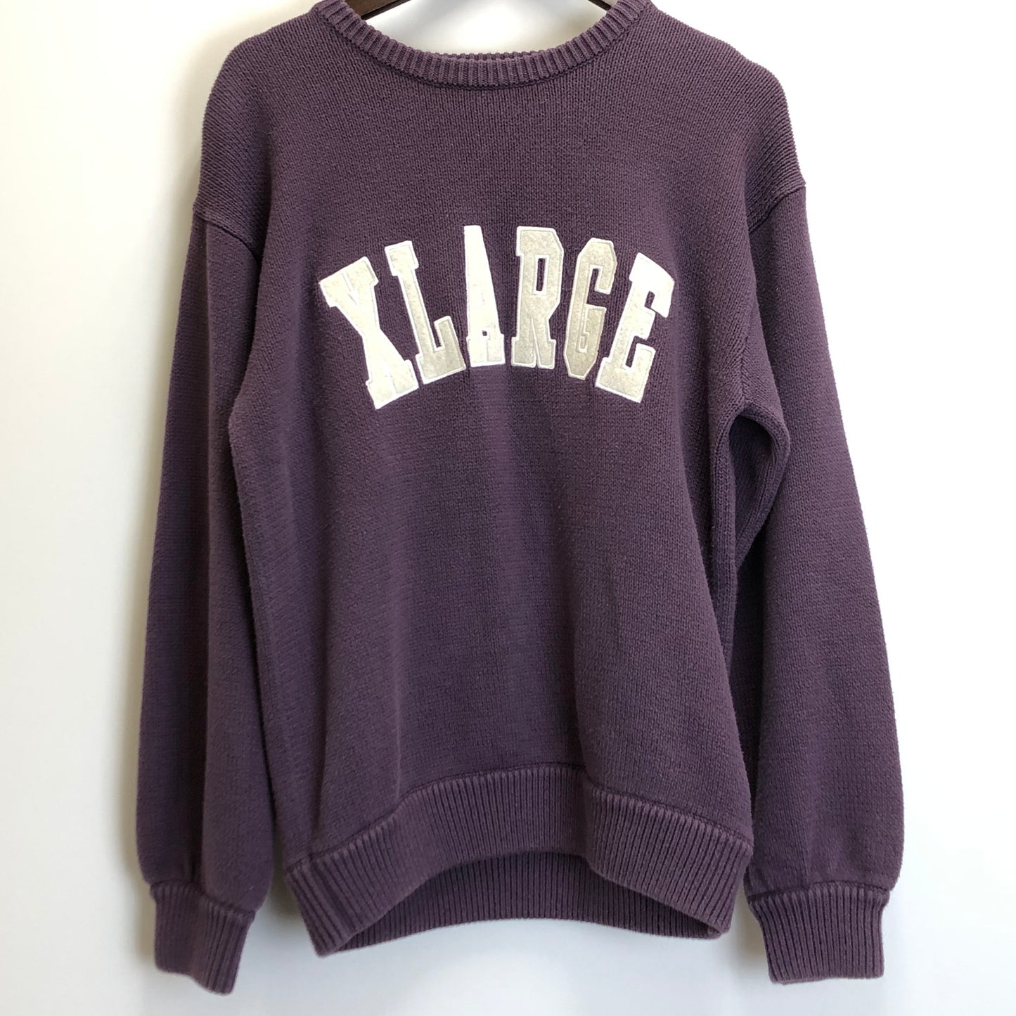 【中古品】【メンズ】 XLARGE エクストララージ XLARGE エクストララージ ロゴ ニット セーター 147-240419-wy-5-tom サイズ：M カラー：パープル 万代Net店