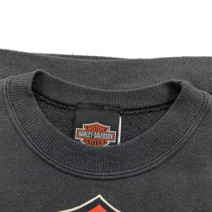 【現状渡し品】【キッズ】 HARLEY-DAVIDSON ハーレーダビッドソン × HANES BODY ヘインズボディ 90S EMBLEM SWEATSHIRT スウェットシャツ トレーナー トップス 146-260621-hn-07-fur サイズ：L(14-16) カラー：ブラック系 万代Net店