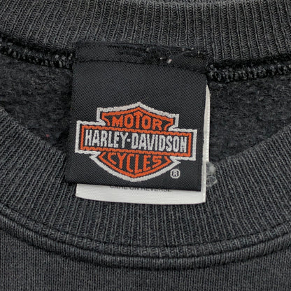 【現状渡し品】【キッズ】 HARLEY-DAVIDSON ハーレーダビッドソン × HANES BODY ヘインズボディ 90S EMBLEM SWEATSHIRT スウェットシャツ トレーナー トップス 146-260621-hn-07-fur サイズ：L(14-16) カラー：ブラック系 万代Net店