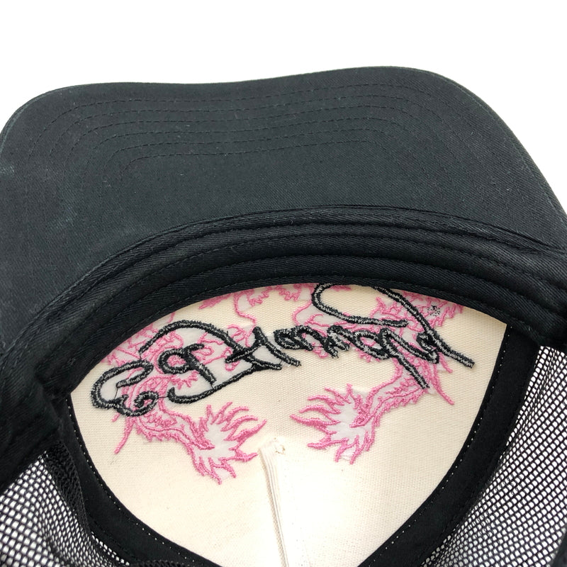 【中古品】【メンズ/レディース】 ED HARDY エドハーディ DRAGON TRUCKER SNAPBACK ドラゴン トラッカー スナップバック ベースボールキャップ 帽子 185-260910-hn-06-fur サイズ：F カラー：ブラック/ホワイト/ピンク 万代Net店